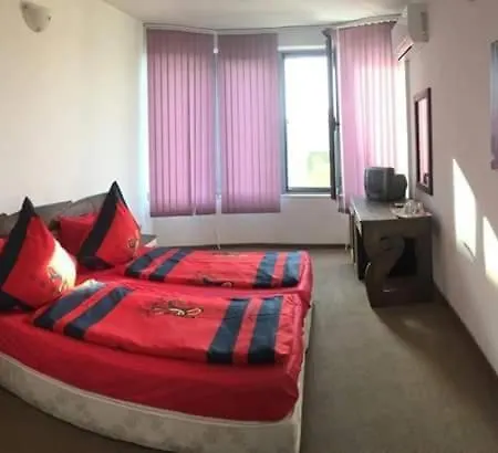 Pensión Neva Guest Rooms&studios